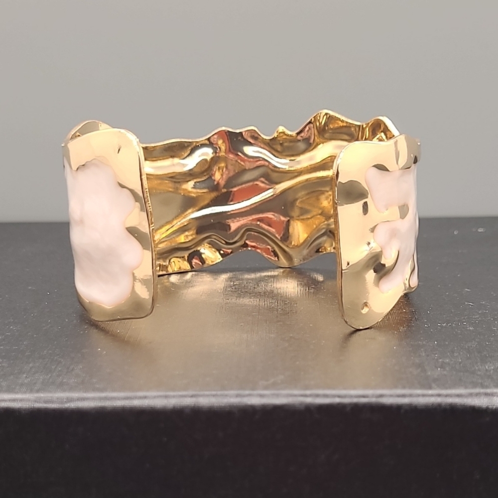 Vintage Estate Enamel Abstract Design Brutalist Gold Cuff Bracelet - Picture 4 of 16